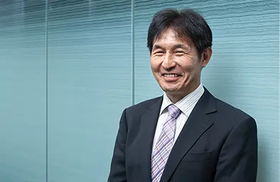 サステナビリティ統括室長阪間　寛の写真